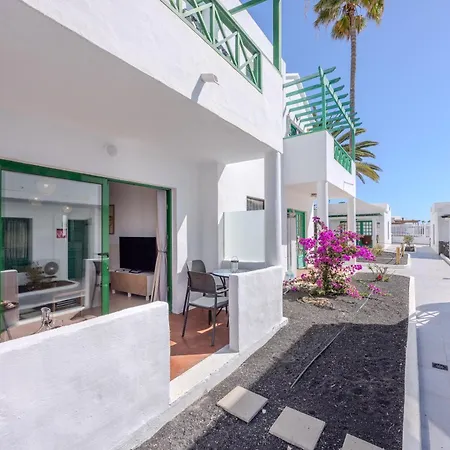 San Fermin, Ac, 500mbps, Parking, 9 Mins To Apartamento Puerto del Carmen (Lanzarote)