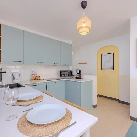 San Fermin, Ac, 500mbps, Parking, 9 Mins To * Puerto del Carmen (Lanzarote)