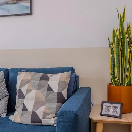 San Fermin, Ac, 500mbps, Parking, 9 Mins To