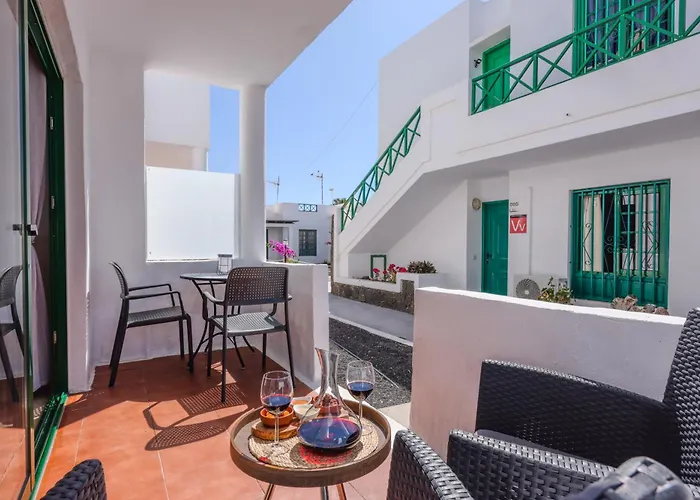 Daire San Fermin, Ac, 500mbps, Parking, 9 Mins To Puerto del Carmen (Lanzarote)